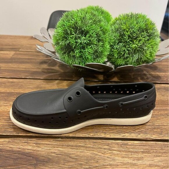 Native Shoes Black Boat Shoes - Picture 4 of 10